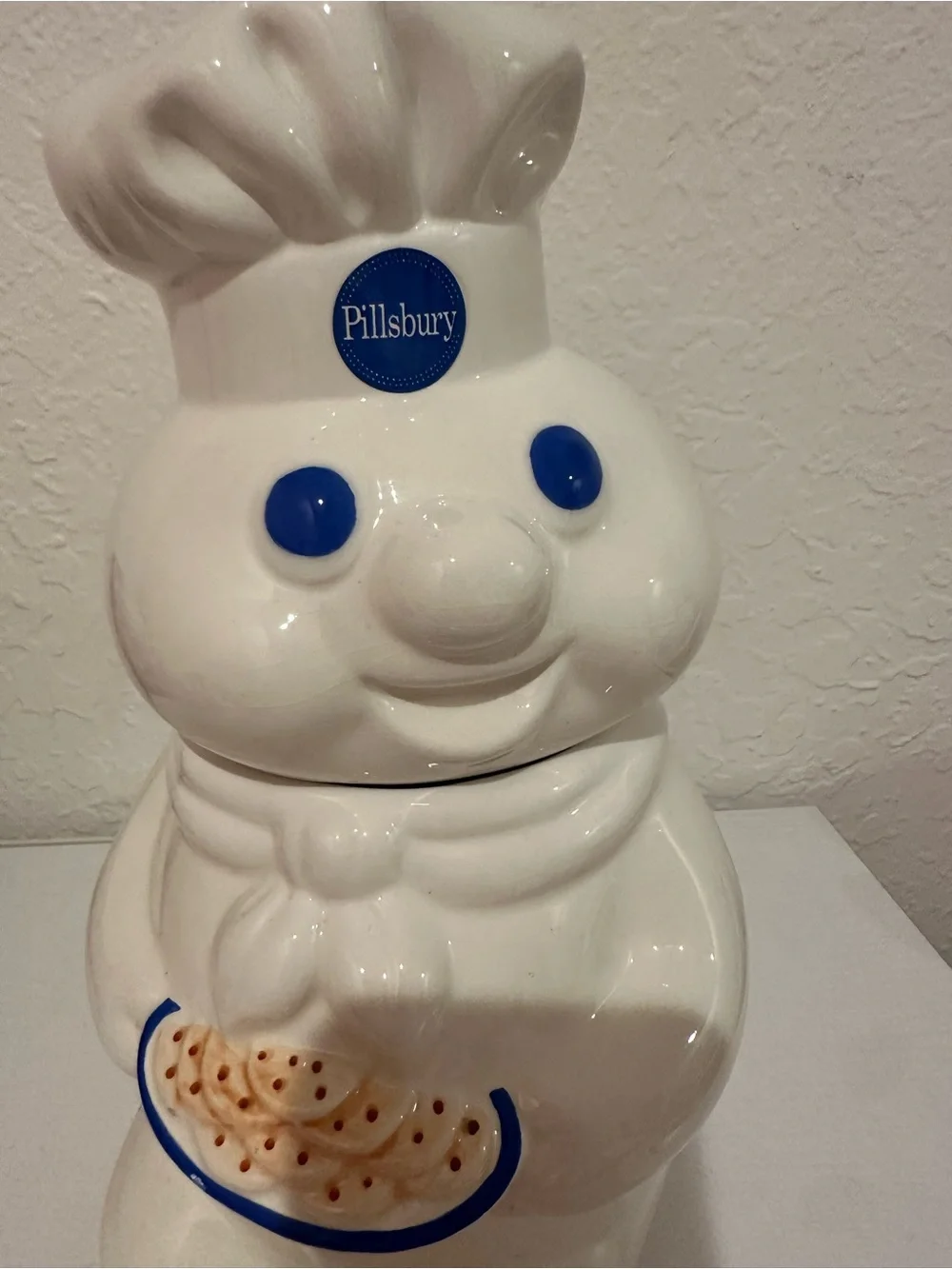 Ceramic Pillsbury Doughboy Cookie Jar - plate of cookies